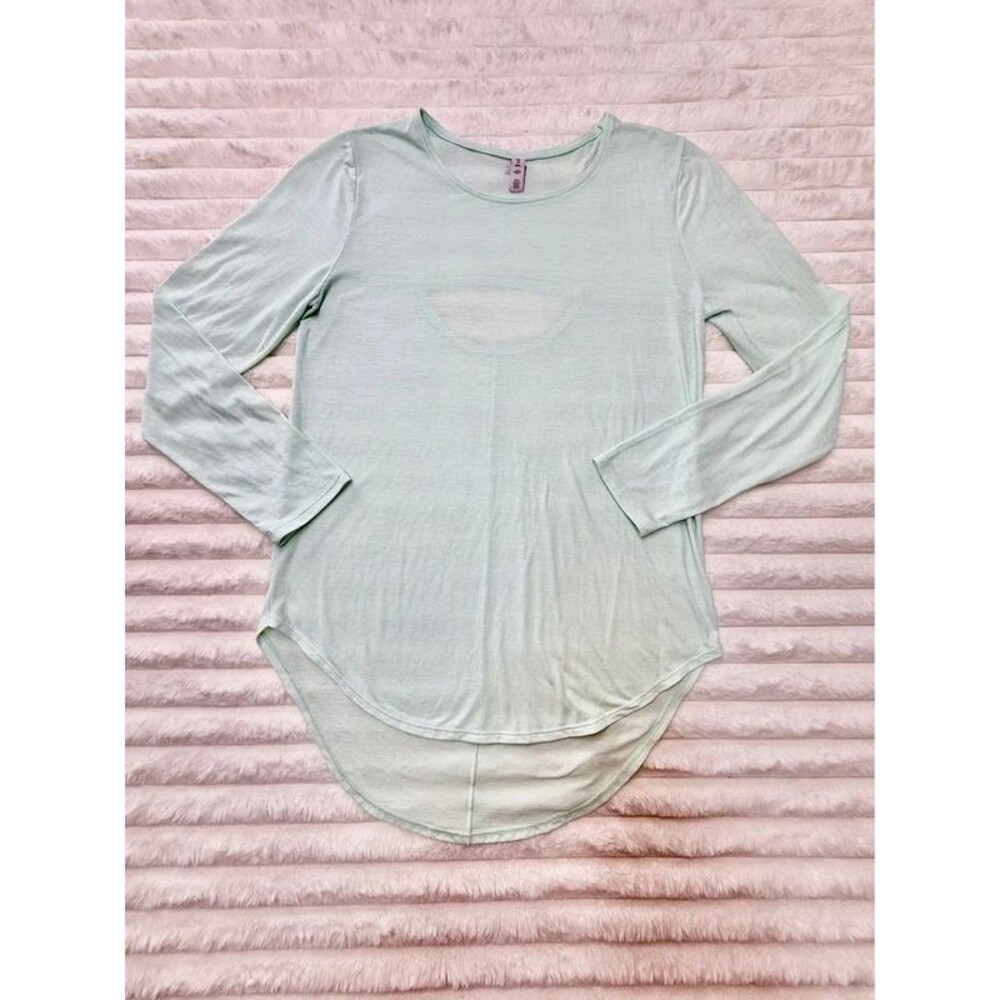 Under Armour Mint Long Sleeve High Low Top Back Cut Out XS
